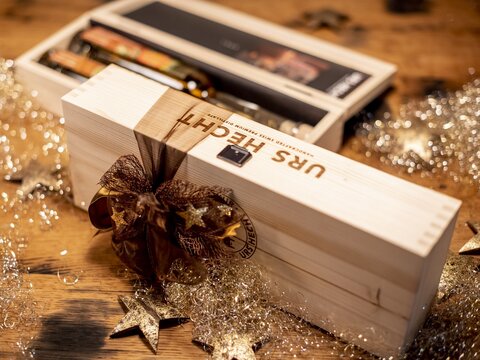 GESCHENKE / WEIHNACHTSGESCHENKE