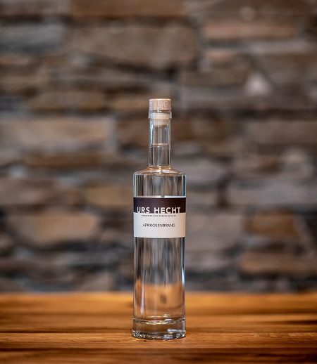 Eau-de-vie d’abricot URS HECHT