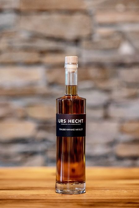 Distillato di vinacce Merlot barrique URS HECHT